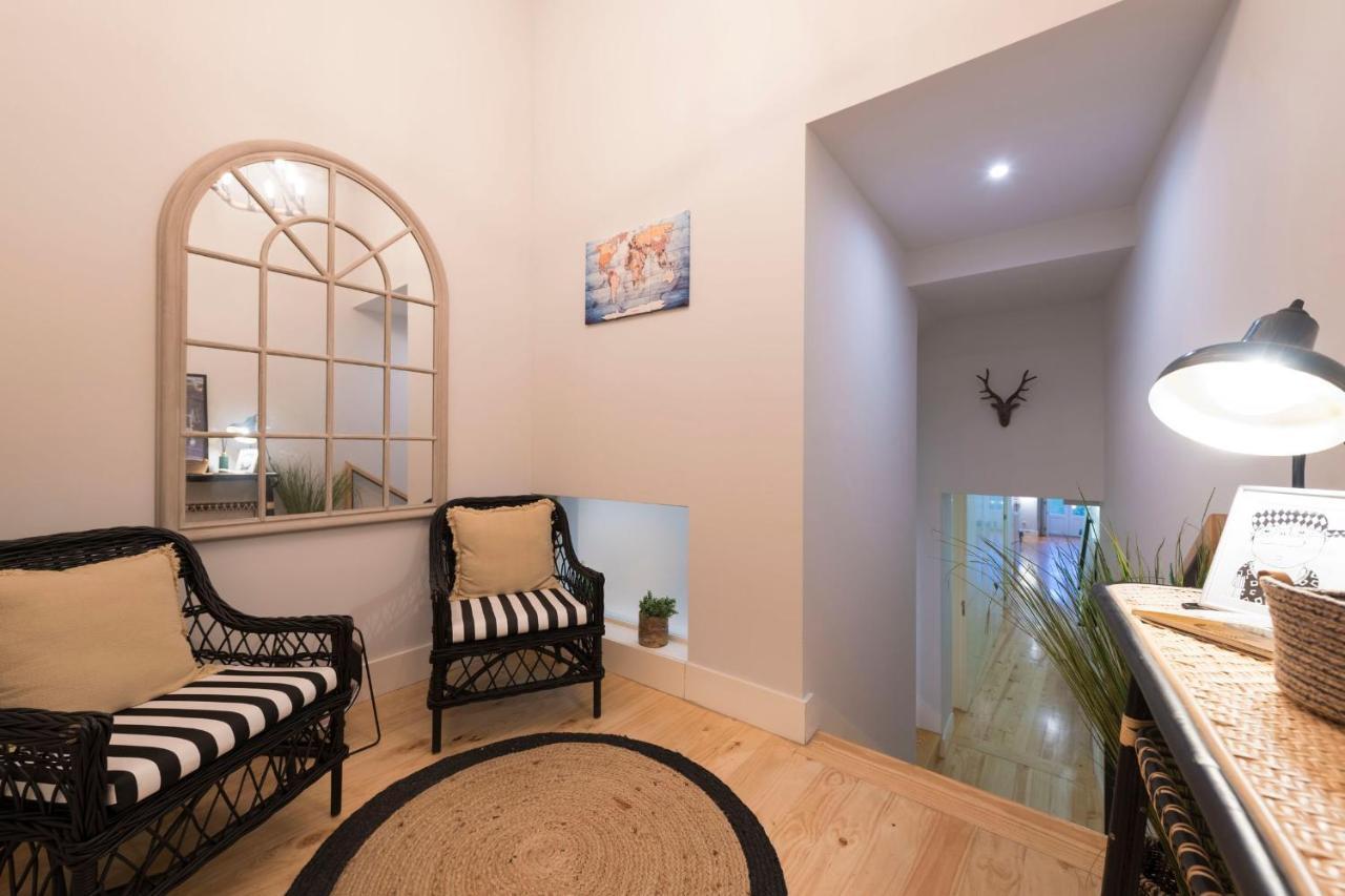 Lovelystay - Porto Peaceful Living W/ Backyard 외부 사진