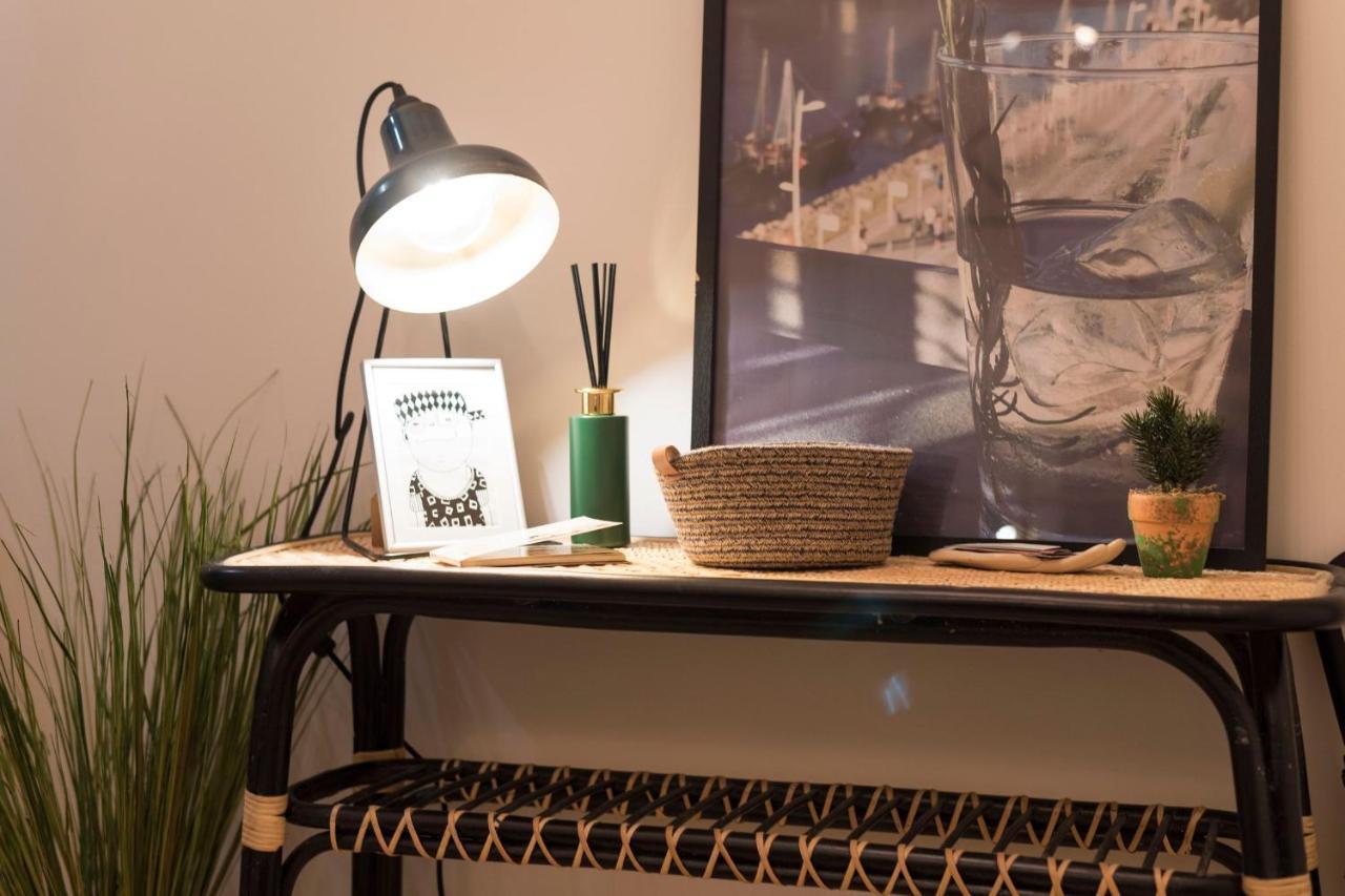 Lovelystay - Porto Peaceful Living W/ Backyard 외부 사진