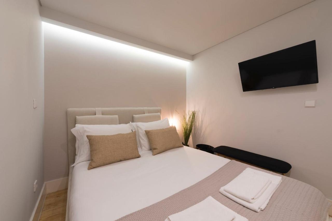 Lovelystay - Porto Peaceful Living W/ Backyard 외부 사진