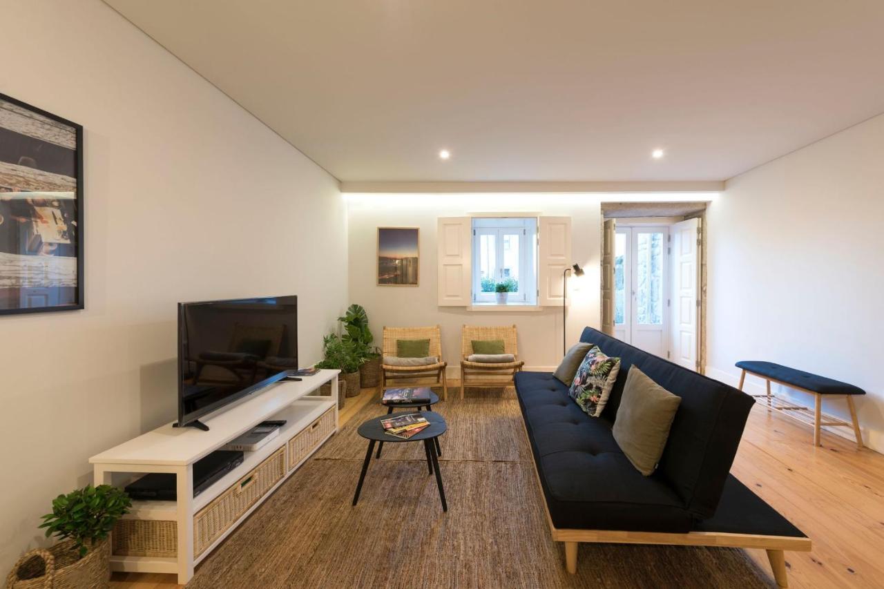 Lovelystay - Porto Peaceful Living W/ Backyard 외부 사진