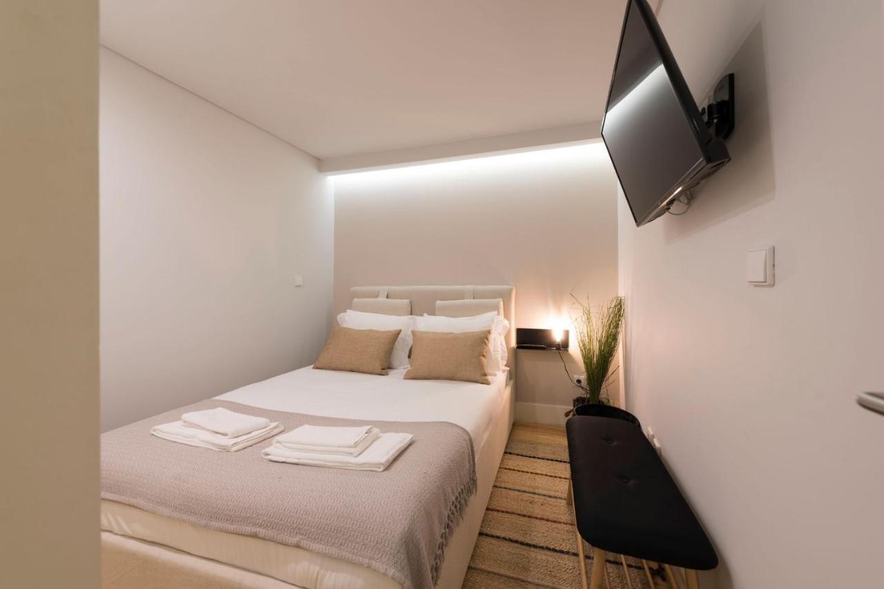 Lovelystay - Porto Peaceful Living W/ Backyard 외부 사진