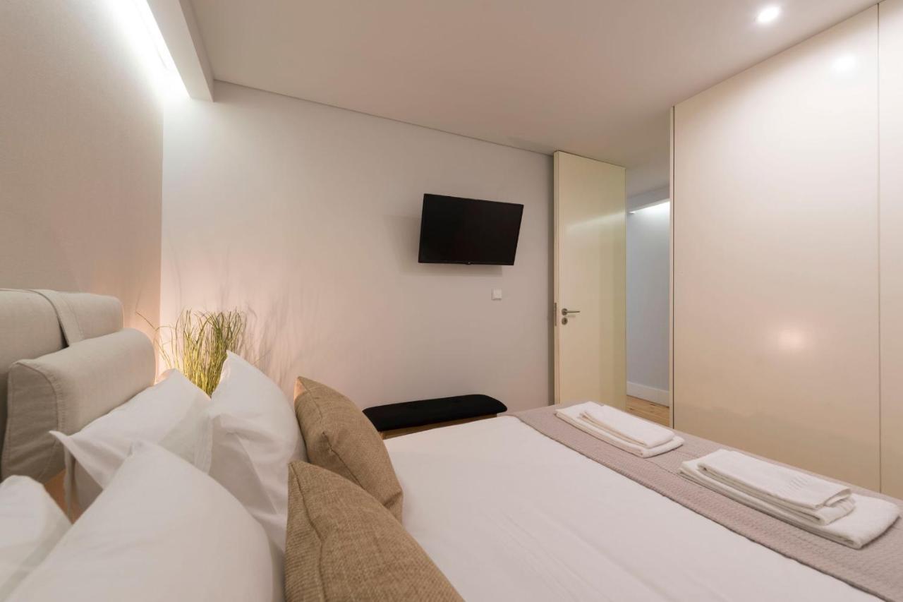 Lovelystay - Porto Peaceful Living W/ Backyard 외부 사진